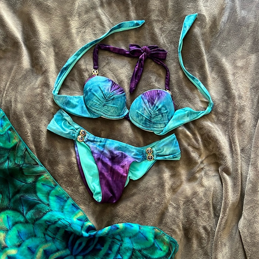 Dolcessa Iceberg Underwire 2-piece bikini with sarong